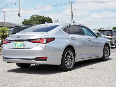 2023 Lexus ES photo 5