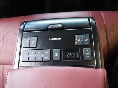 2023 Lexus ES thumbnail 25