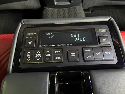 2016 Lexus GS F photo 22