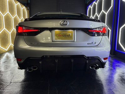 2016 Lexus GS F photo 9