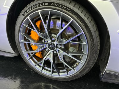 2016 Lexus GS F photo 4