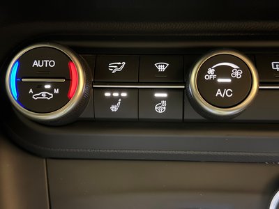 2019 ALFA Romeo STELVIO — фото 14