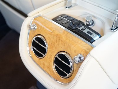 صورة 49 لـ 2011 Bentley MULSANNE
