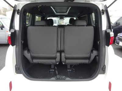 صورة 10 لـ 2025 Toyota ALPHARD