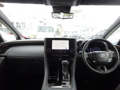 صورة 21 لـ 2025 Toyota ALPHARD