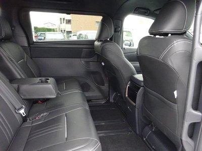 صورة 41 لـ 2025 Toyota ALPHARD