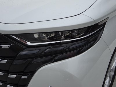 صورة 20 لـ 2025 Toyota ALPHARD