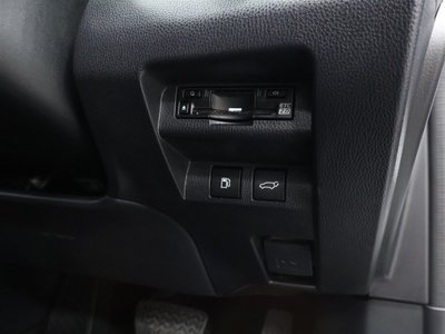 2026 Toyota CROWN ESTATE thumbnail 20