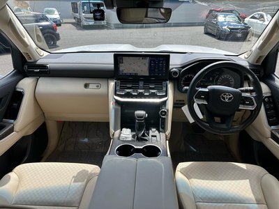 2023 Toyota LAND CRUISER 300 — фото 14