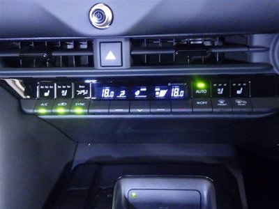 صورة مصغرة 21 لـ 2025 Toyota CROWN ESTATE