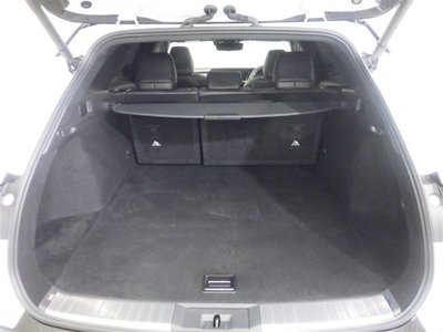 صورة مصغرة 34 لـ 2025 Toyota CROWN ESTATE
