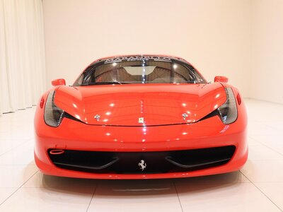 صورة 2 لـ 2015 Ferrari 458 ITALIA