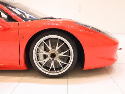 صورة 9 لـ 2015 Ferrari 458 ITALIA