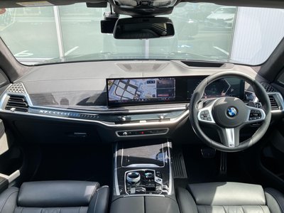 2024 BMW X7 — фото 9