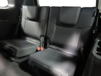 صورة 8 لـ 2025 Toyota LAND CRUISER 250