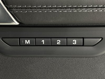 2025 LAND Rover DISCOVERY SPORT photo 12