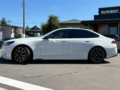 صورة مصغرة 8 لـ 2025 BMW M5