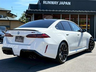 صورة مصغرة 10 لـ 2025 BMW M5