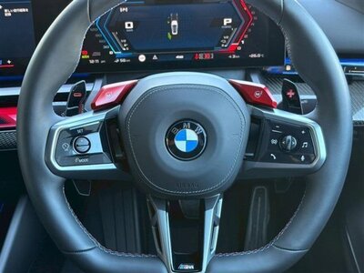 صورة مصغرة 18 لـ 2025 BMW M5