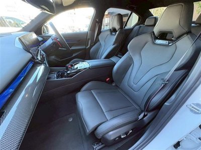 صورة مصغرة 57 لـ 2025 BMW M5