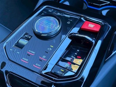 صورة مصغرة 40 لـ 2025 BMW M5