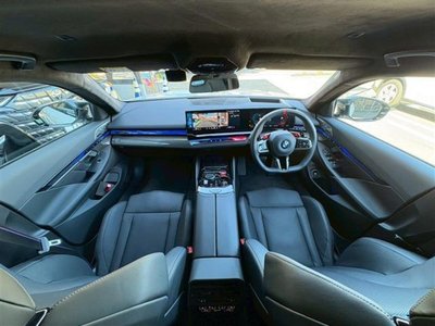 صورة مصغرة 22 لـ 2025 BMW M5