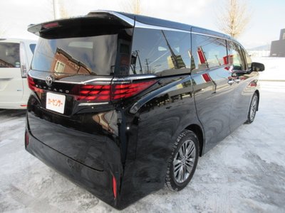 صورة 10 لـ 2024 Toyota ALPHARD