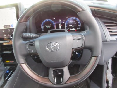 صورة 9 لـ 2024 Toyota ALPHARD
