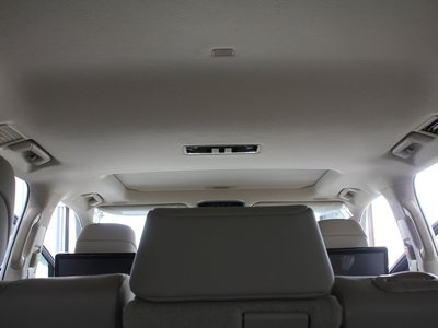 صورة 39 لـ 2025 Toyota LAND CRUISER 300