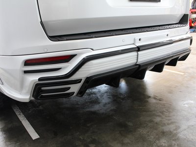 صورة 17 لـ 2025 Toyota LAND CRUISER 300