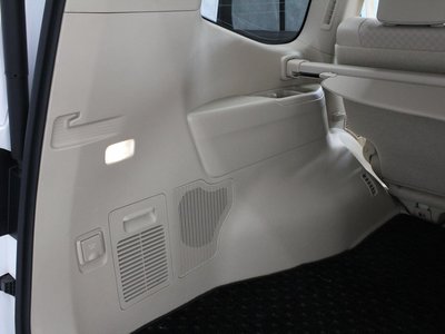 صورة 40 لـ 2025 Toyota LAND CRUISER 300