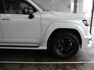 صورة 23 لـ 2025 Toyota LAND CRUISER 300