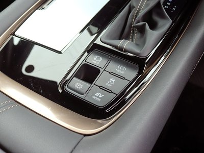 صورة مصغرة 56 لـ 2023 Toyota ALPHARD