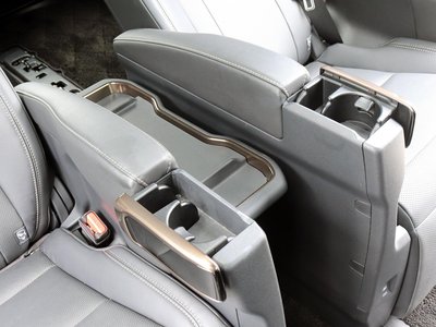 صورة مصغرة 23 لـ 2023 Toyota ALPHARD