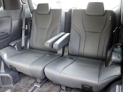 صورة مصغرة 31 لـ 2023 Toyota ALPHARD