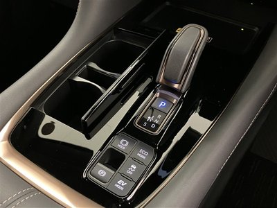 2024 Toyota ALPHARD — миниатюра 25