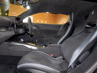 صورة 8 لـ 2022 Maserati MC20
