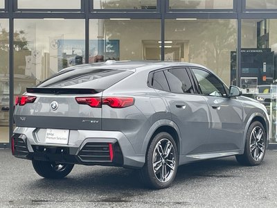 2025 BMW X2 photo 3