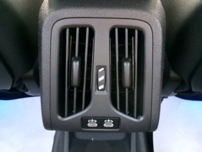 2025 BMW X1 thumbnail 44