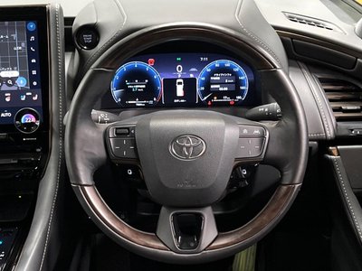 2025 Toyota ALPHARD 照片 12