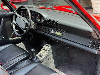 صورة مصغرة 25 لـ 1990 Porsche 911
