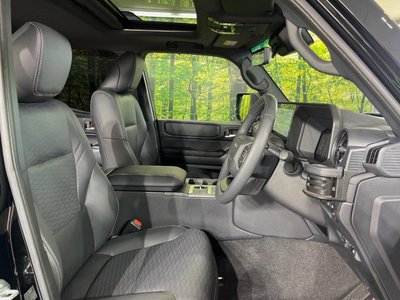 صورة 8 لـ 2024 Toyota LAND CRUISER 250