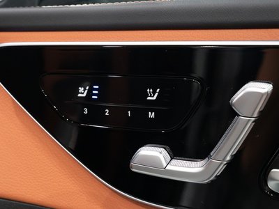 2023 Mercedes-BENZ C-CLASS AMG 照片 10
