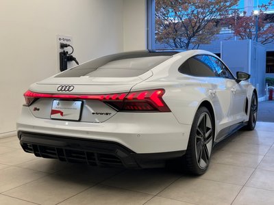 2025 AUDI RS E-TRON GT — фото 8