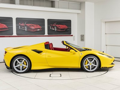 2020 Ferrari F8 SPIDER — фото 9