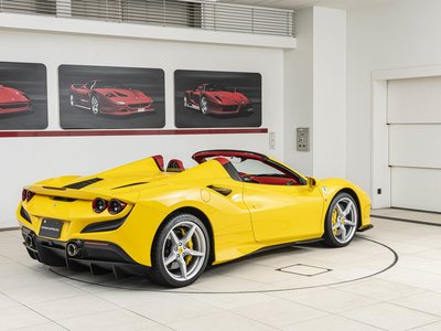 2020 Ferrari F8 SPIDER — фото 10