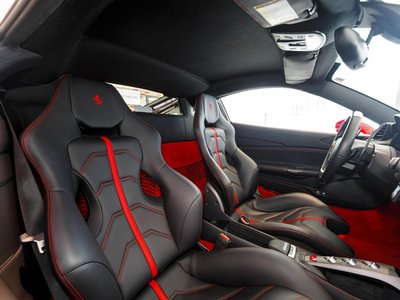 صورة مصغرة 33 لـ 2017 Ferrari 488 GTB