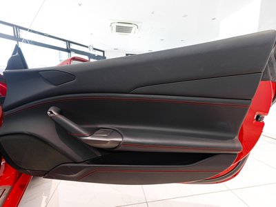 2017 Ferrari 488 GTB 照片 12