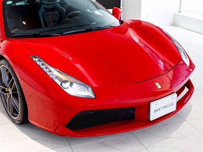 صورة مصغرة 39 لـ 2017 Ferrari 488 GTB