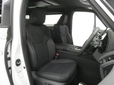 صورة 20 لـ 2025 Toyota ALPHARD